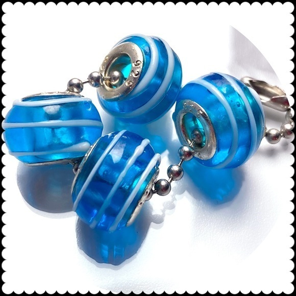 4 GLASS BLUE & WHITE AND SILVER BRACELET BEADS / CHARM SET OF 4 - Picture 1 of 7